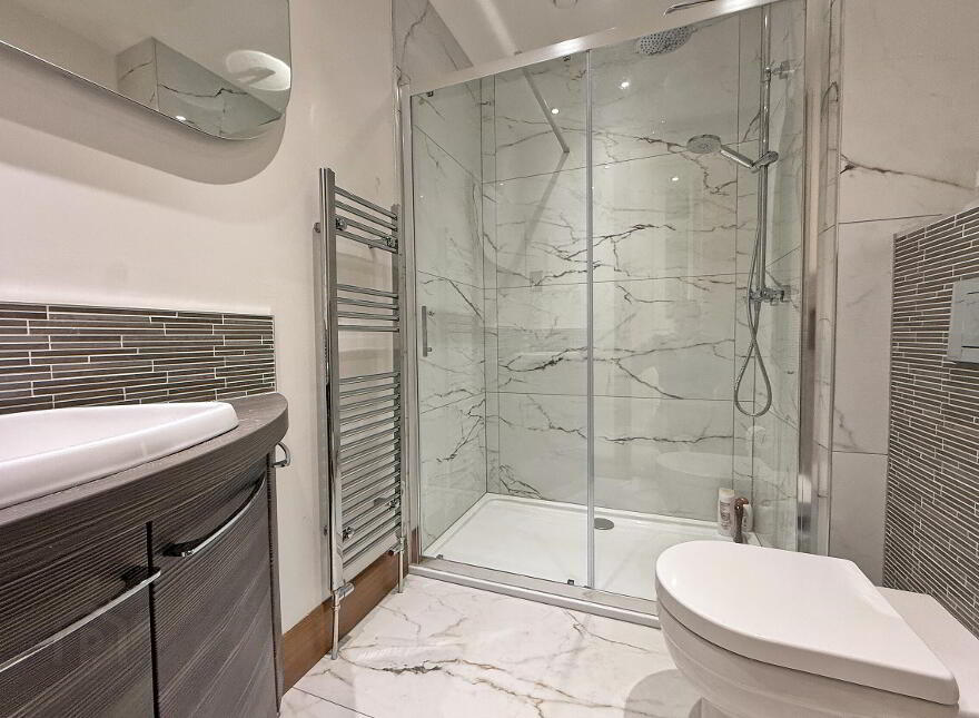 C4 The Edgewater, Portstewart, BT55 7RT