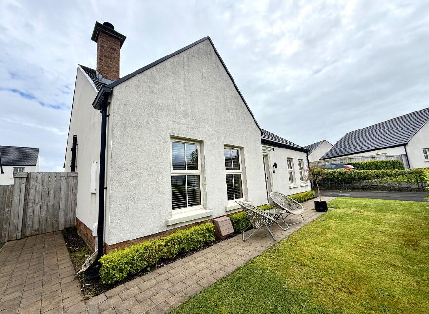 23 Oak Country Green, Waterside, L'Derry, BT47 6FU