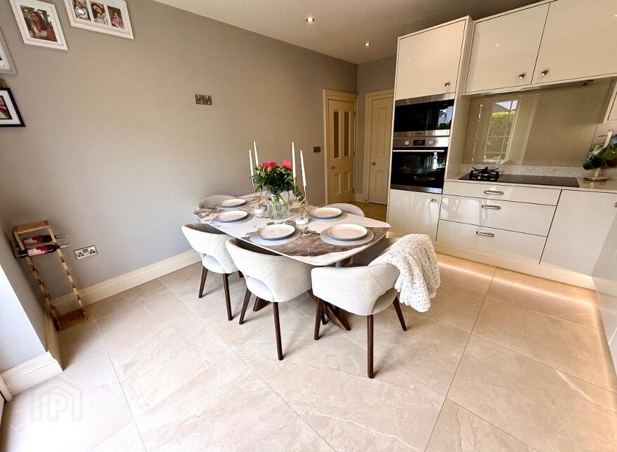 23 Oak Country Green, Waterside, L'Derry, BT47 6FU