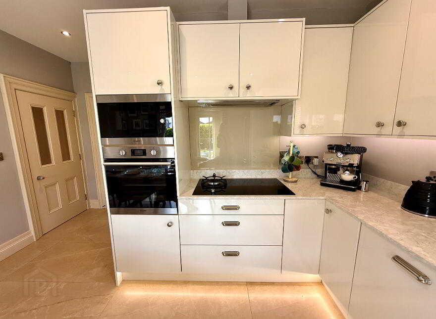 23 Oak Country Green, Waterside, L'Derry, BT47 6FU