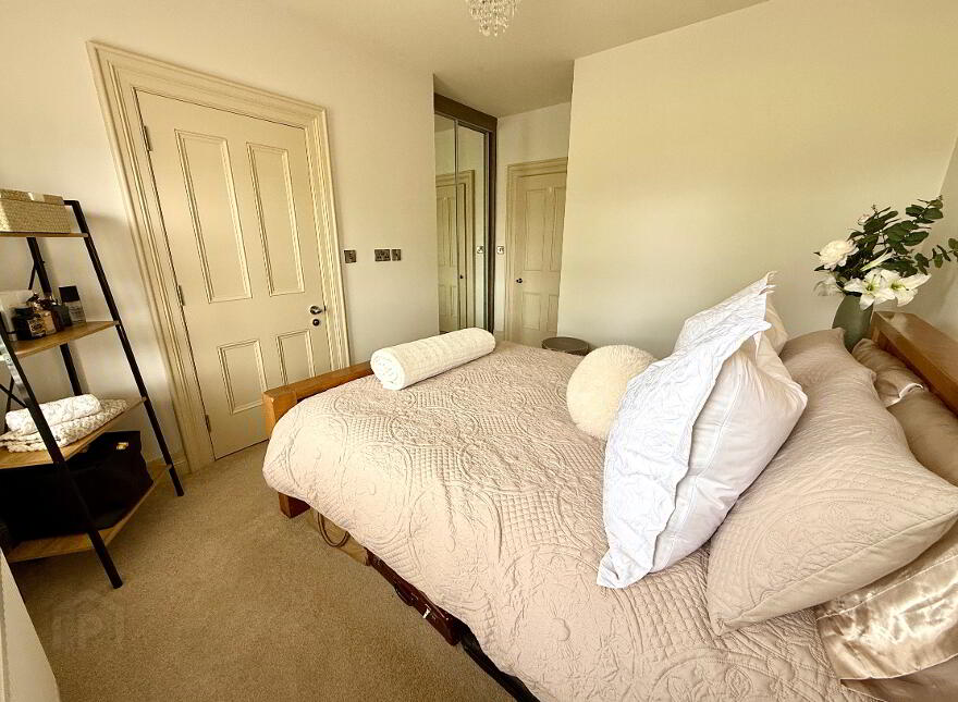 23 Oak Country Green, Waterside, L'Derry, BT47 6FU