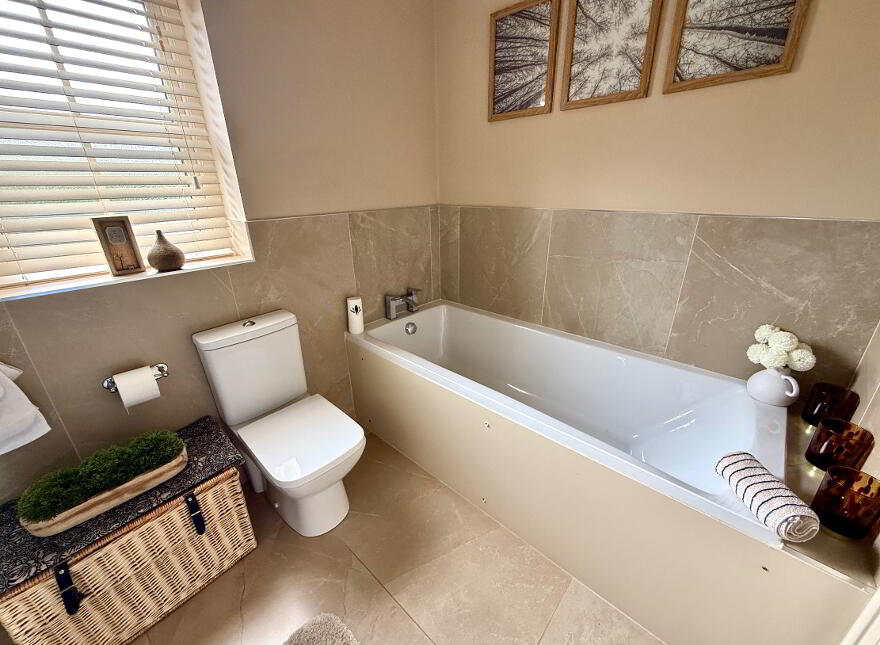 23 Oak Country Green, Waterside, L'Derry, BT47 6FU