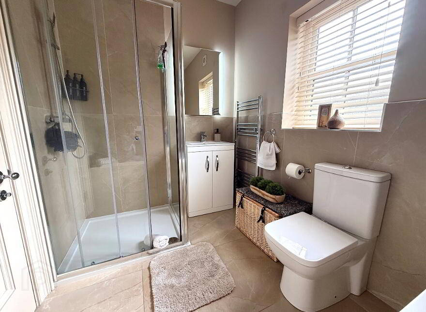 23 Oak Country Green, Waterside, L'Derry, BT47 6FU