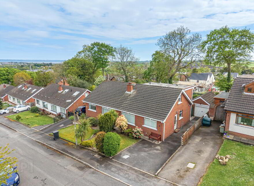 32 Heathermount Court, Comber, BT23 5NT