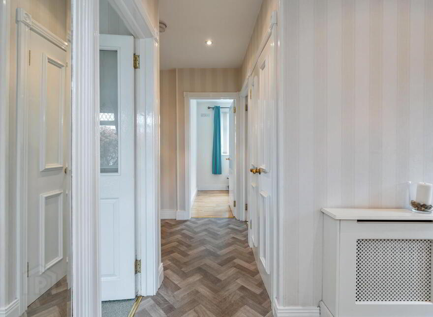 32 Heathermount Court, Comber, BT23 5NT