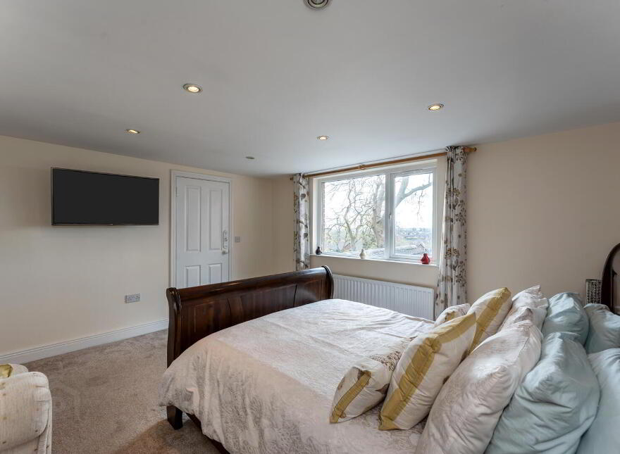 32 Heathermount Court, Comber, BT23 5NT