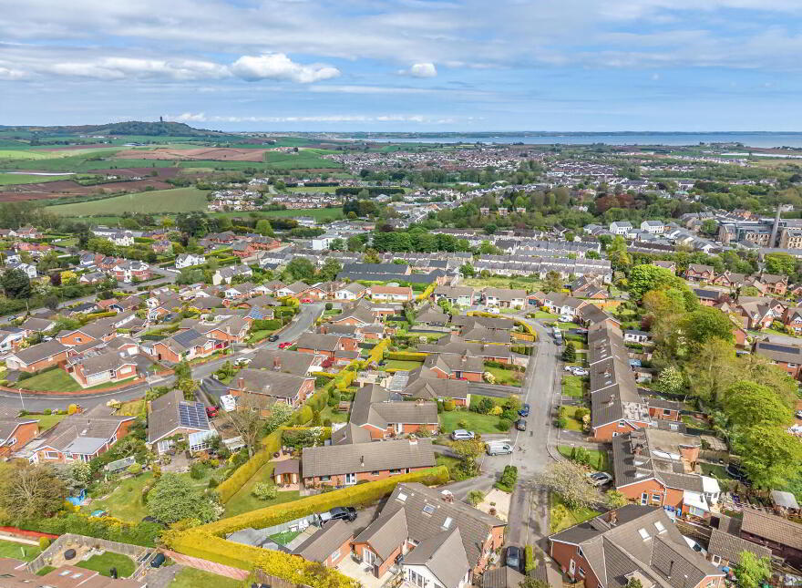32 Heathermount Court, Comber, BT23 5NT