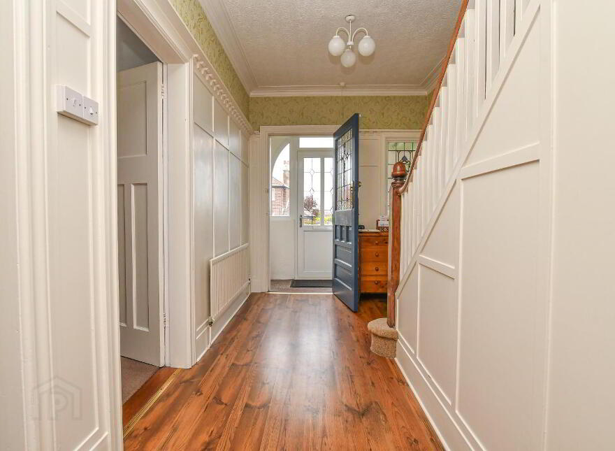 9 Newtownards Road, Bangor, BT20 4BX