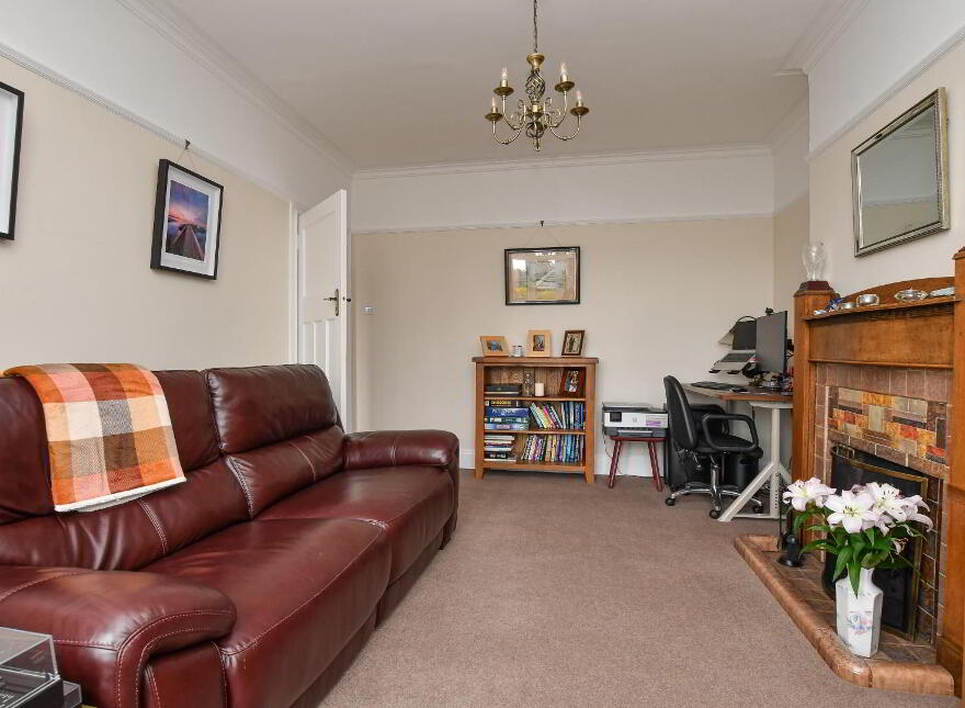 9 Newtownards Road, Bangor, BT20 4BX
