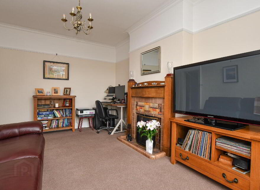 9 Newtownards Road, Bangor, BT20 4BX