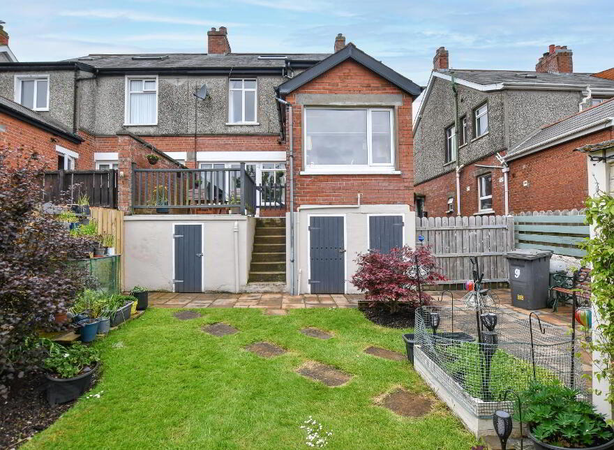 9 Newtownards Road, Bangor, BT20 4BX