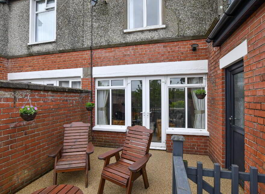9 Newtownards Road, Bangor, BT20 4BX