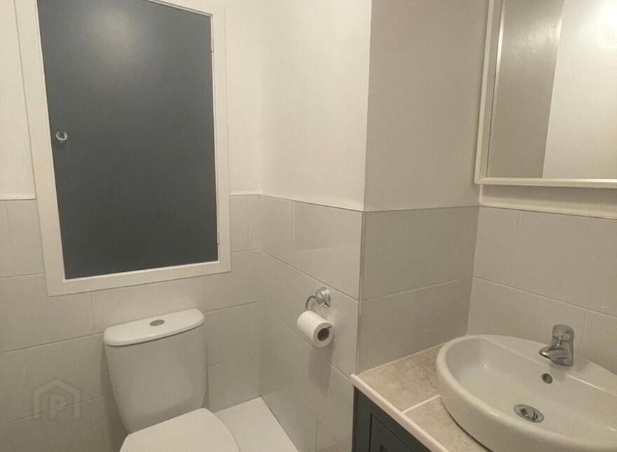 Apt 1, 20 Eglantine Avenue, Belfast, BT9 6DX