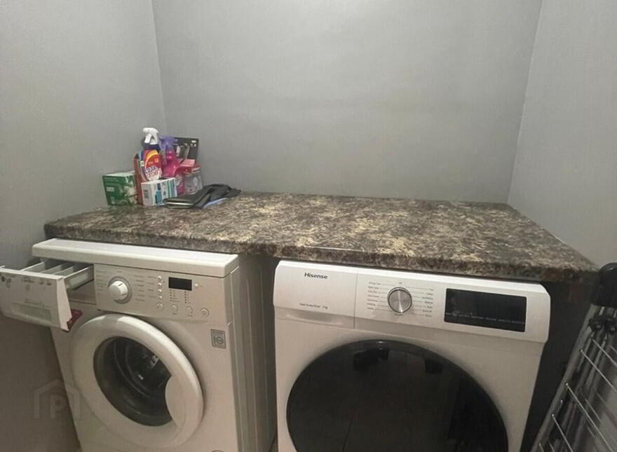 Apt 1, 20 Eglantine Avenue, Belfast, BT9 6DX