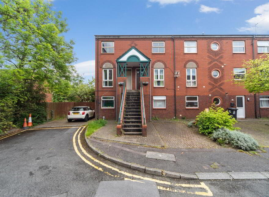 11 Ashburne Mews, Belfast, BT7 1SF