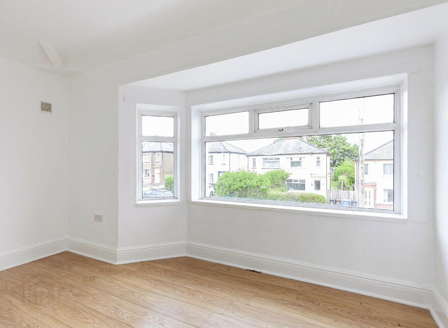 42 Joanmount Gardens, Belfast, BT14 6NX