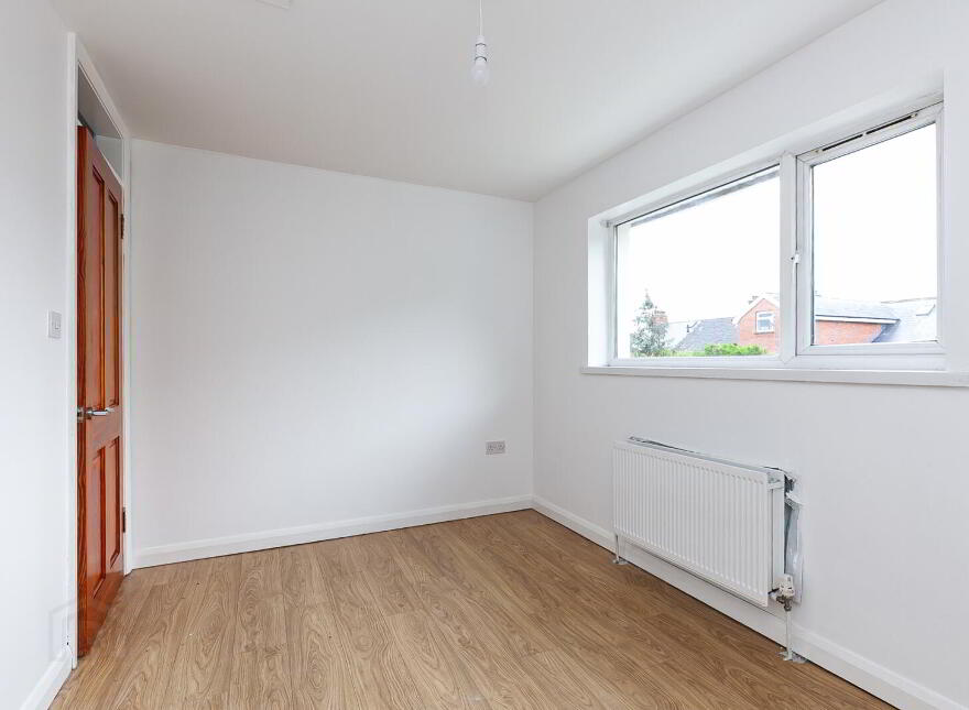 42 Joanmount Gardens, Belfast, BT14 6NX
