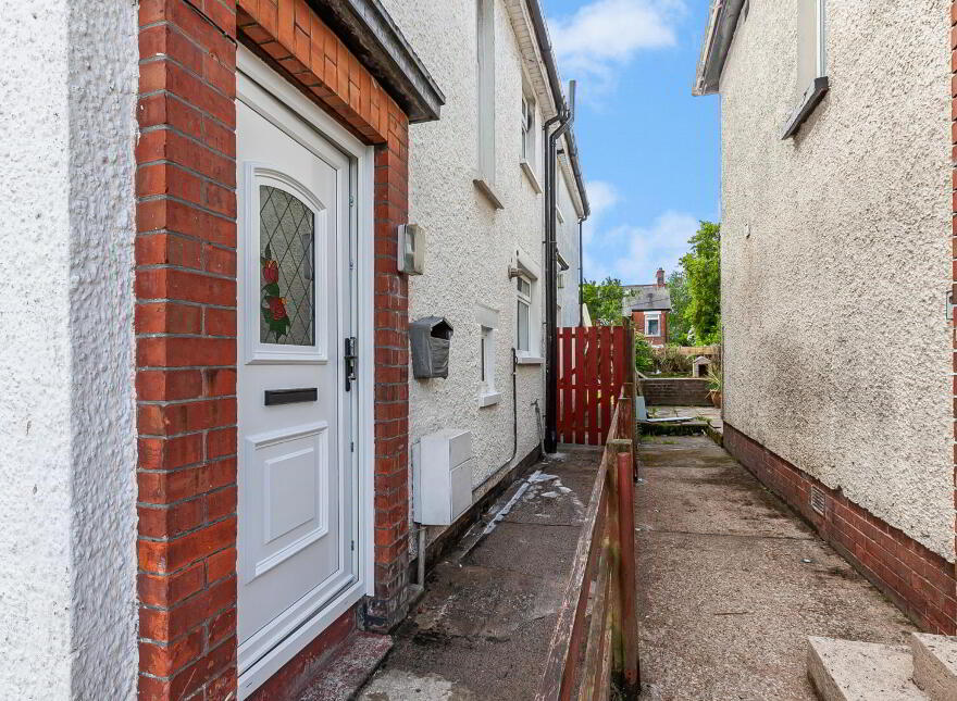 42 Joanmount Gardens, Belfast, BT14 6NX