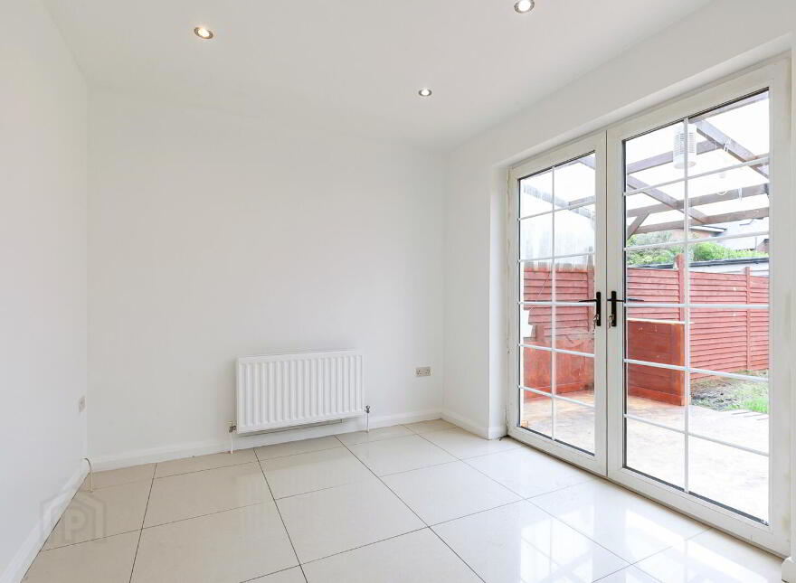 42 Joanmount Gardens, Belfast, BT14 6NX
