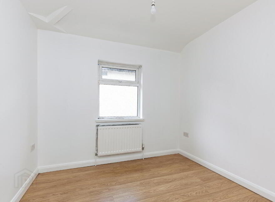 42 Joanmount Gardens, Belfast, BT14 6NX