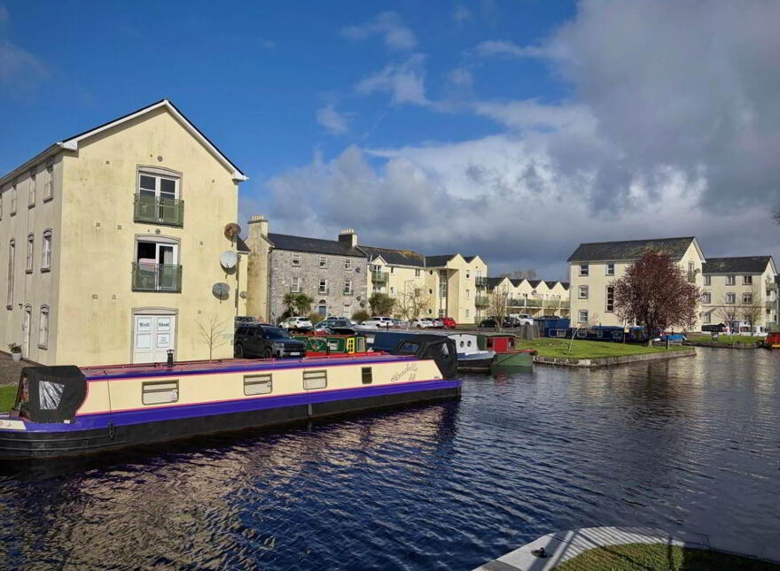 Canal Harbour, Monasterevin, W34VX09