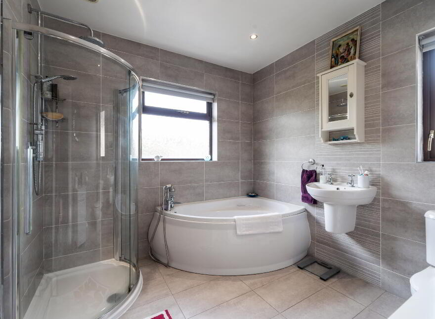 11 Orpen Drive, Upper Lisburn Road, Belfast, BT10 0BT