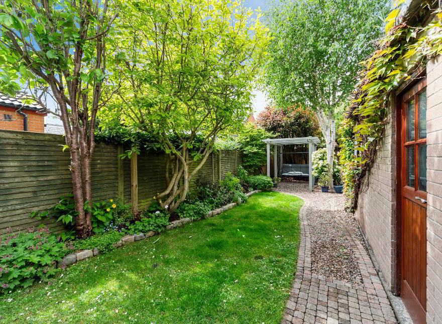 11 Orpen Drive, Upper Lisburn Road, Belfast, BT10 0BT