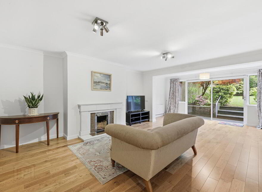 Apartment 2 Deramore Manor 1A Deramore Park South, Belfast, BT9 5JY