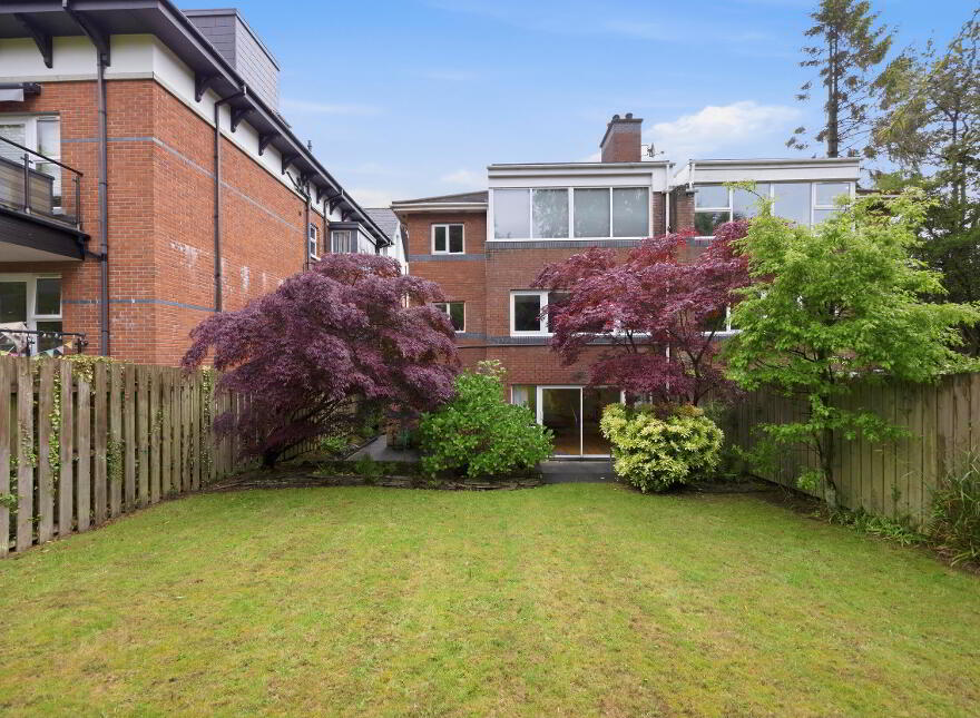 Apartment 2 Deramore Manor 1A Deramore Park South, Belfast, BT9 5JY