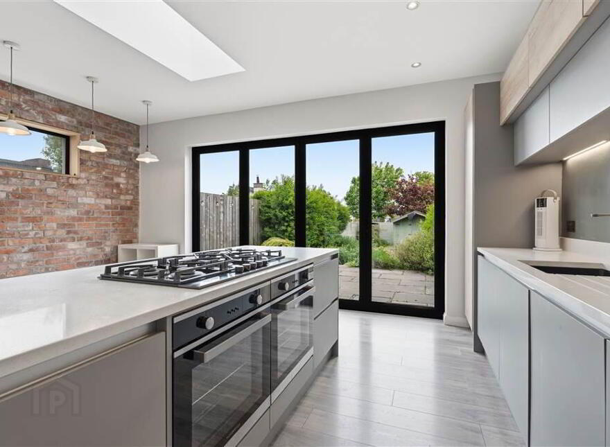 314 Cregagh Road, Belfast, BT6 9EW
