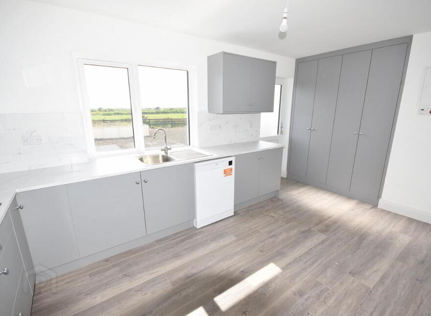 Bedford, Listowel, V31WY01