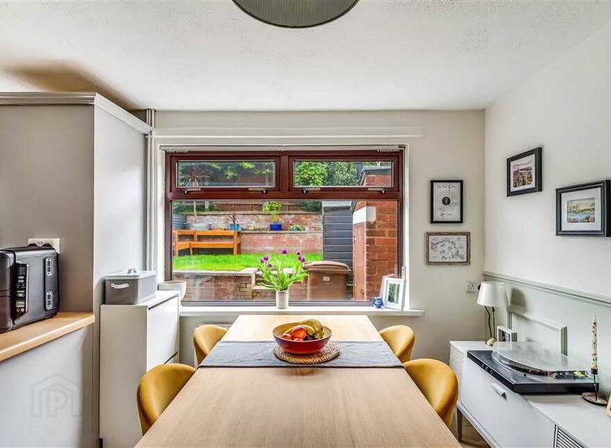 12 The Close, Finaghy, Belfast, BT10 0GG