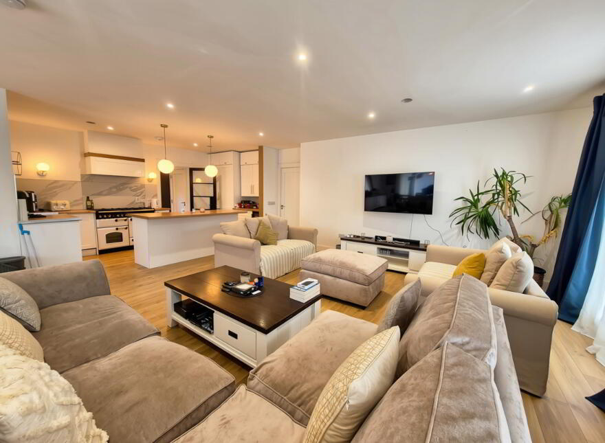 Auburn, Dublin Road, Athlone, N37C6Y0