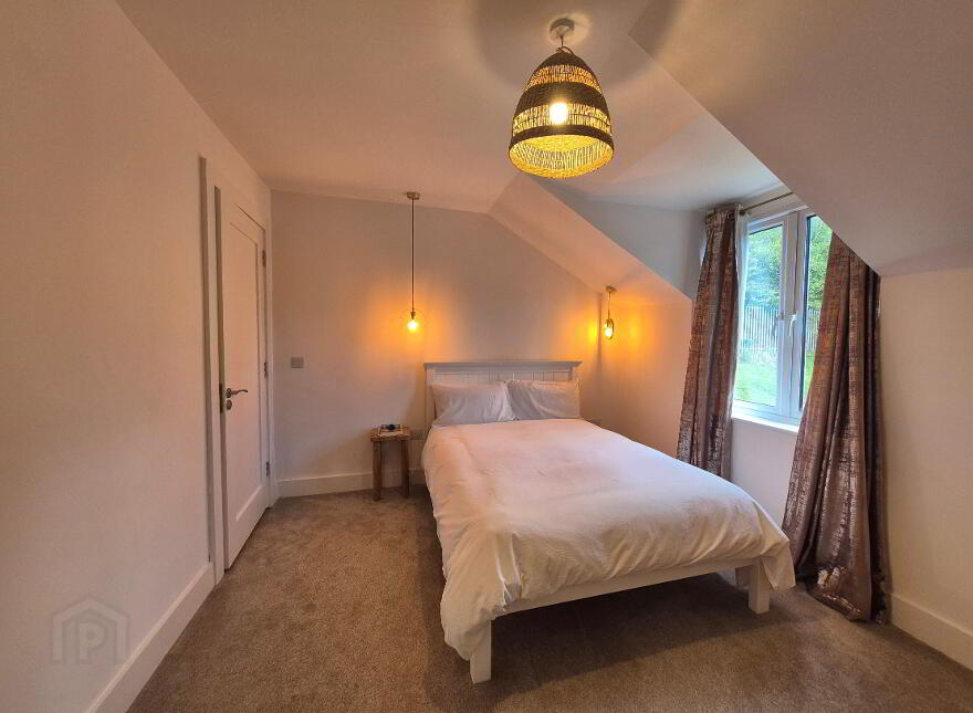 Auburn, Dublin Road, Athlone, N37C6Y0