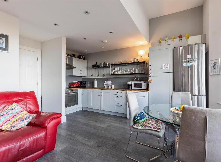 Apt 8, Willowbank Manor, Upper Knockbreda Road, Belfast, BT6 0JY