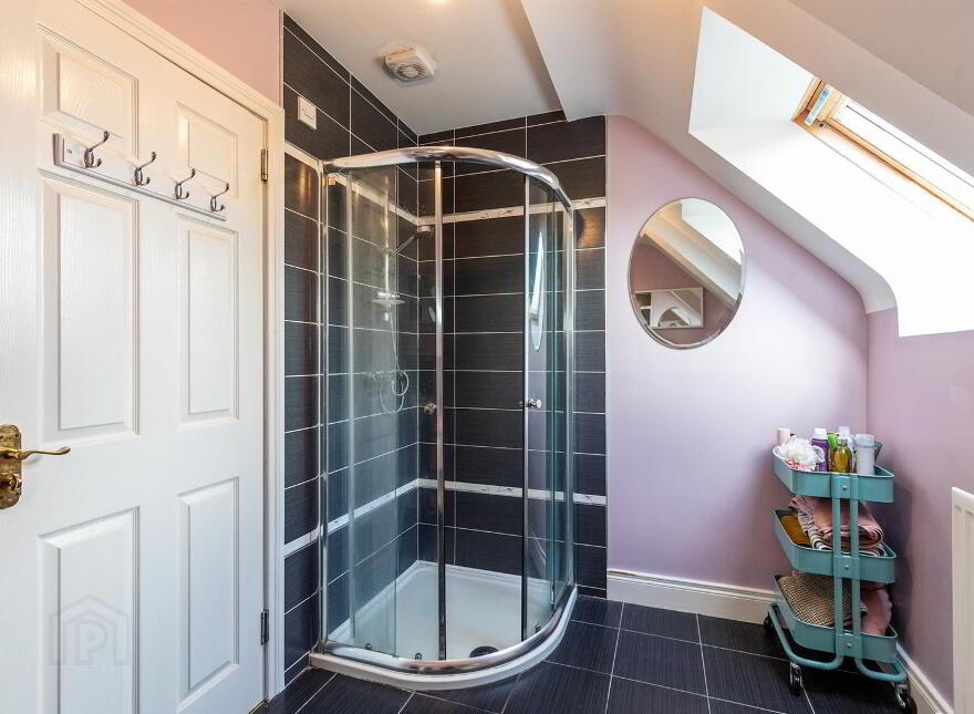 Apt 8, Willowbank Manor, Upper Knockbreda Road, Belfast, BT6 0JY