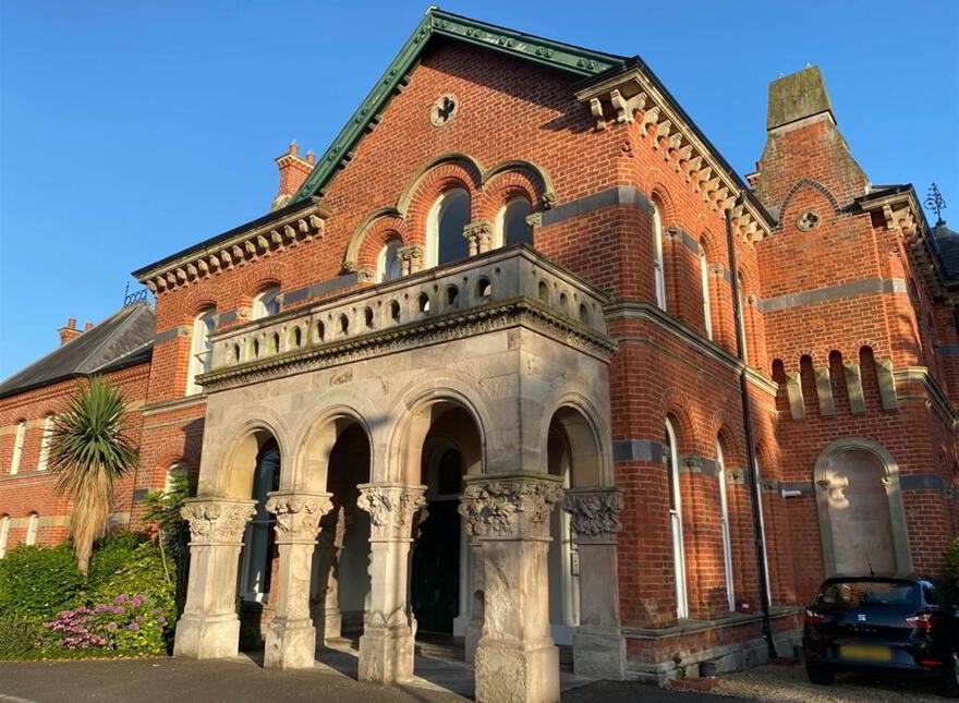 3 Moat Apartment, 8 Motelands Old Holywood Road, East Belfast, Belfast, BT4 2JH