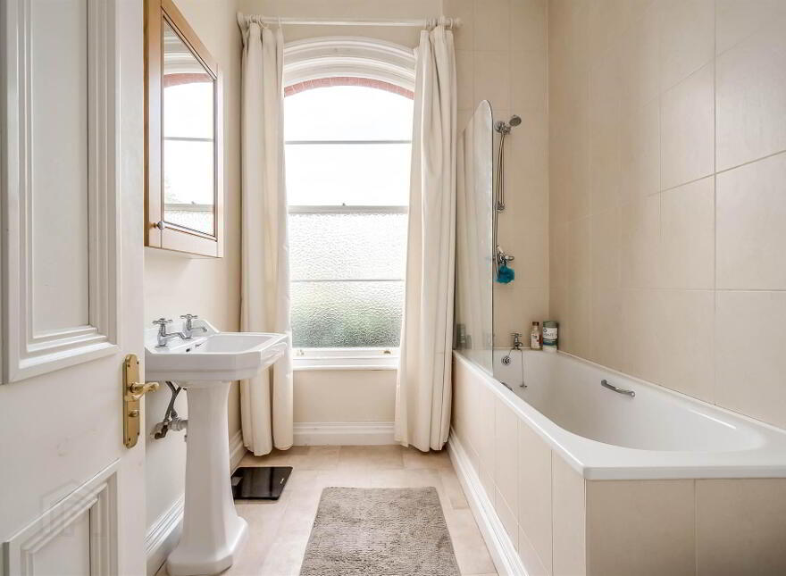 3 Moat Apartment, 8 Motelands Old Holywood Road, East Belfast, Belfast, BT4 2JH