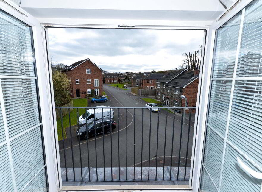 12A Gransha Chase, Dundonald, Belfast, BT16 2FE