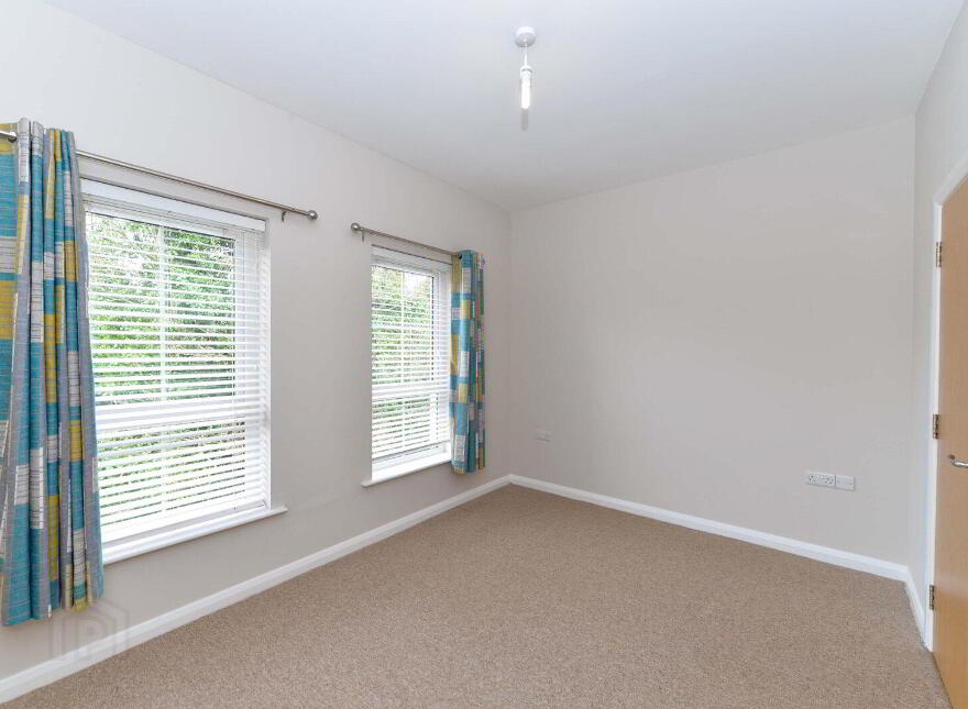 12A Gransha Chase, Dundonald, Belfast, BT16 2FE