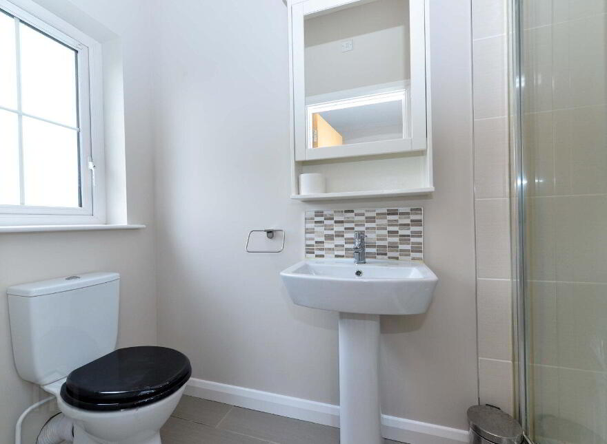 12A Gransha Chase, Dundonald, Belfast, BT16 2FE