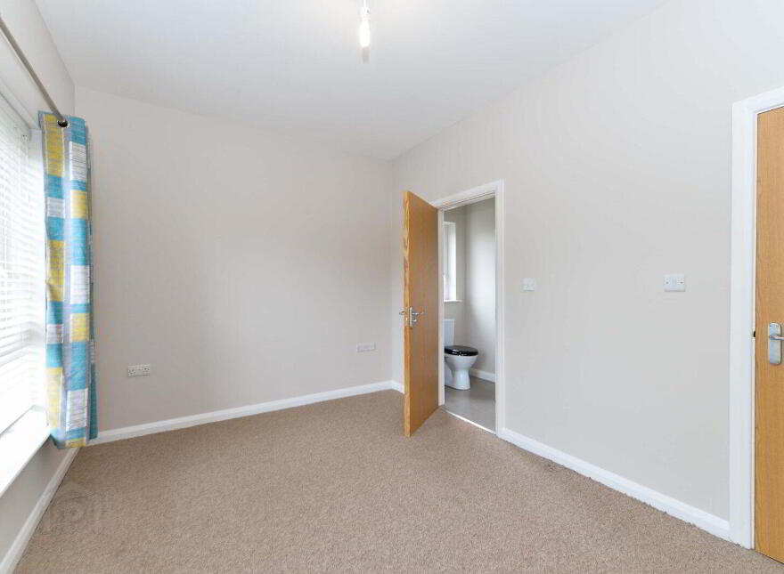 12A Gransha Chase, Dundonald, Belfast, BT16 2FE