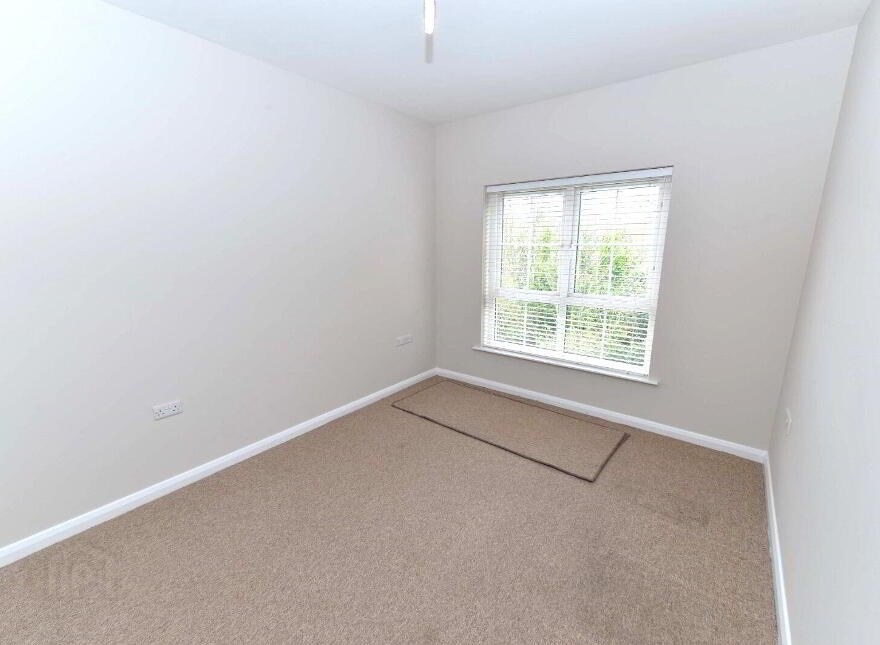 12A Gransha Chase, Dundonald, Belfast, BT16 2FE