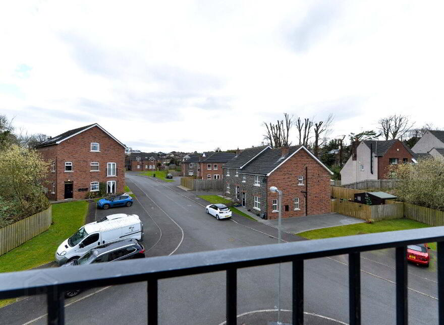 12A Gransha Chase, Dundonald, Belfast, BT16 2FE
