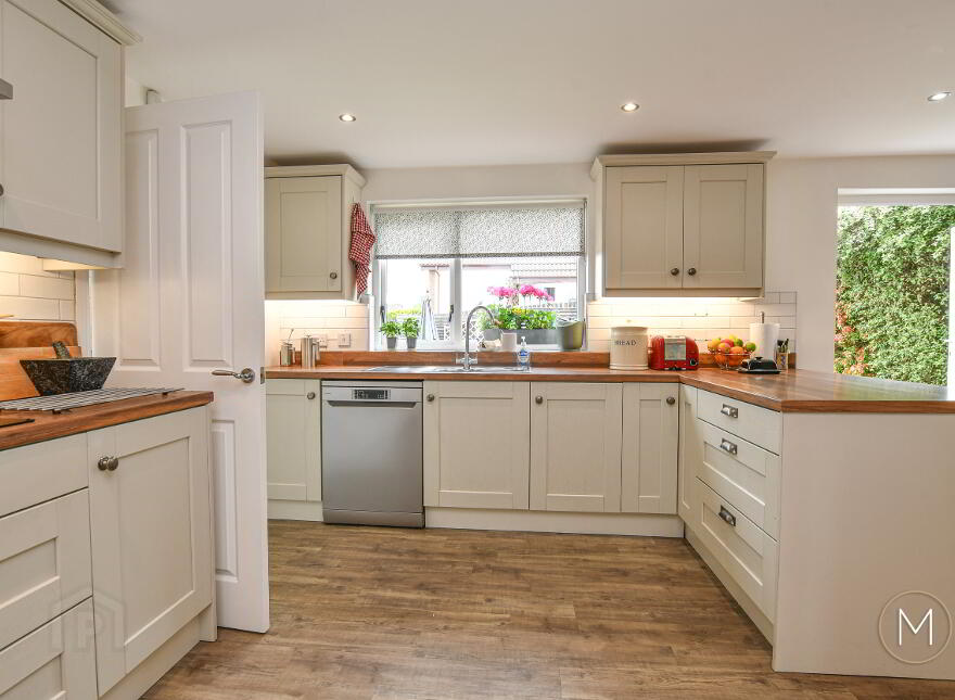 16 Victoria Manor, Ballyclare, BT39 9YW