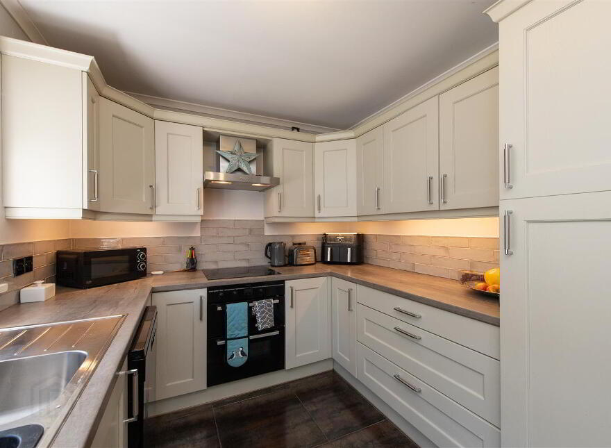 25 Lynn Avenue, Dromore, BT25 1PZ