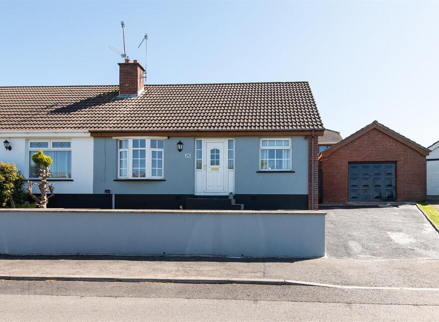25 Lynn Avenue, Dromore, BT25 1PZ