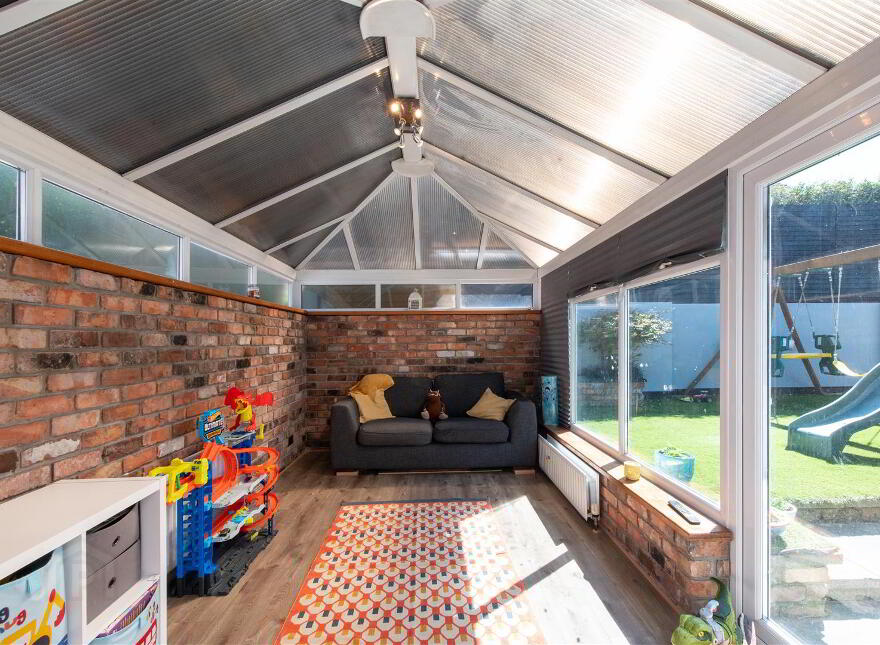 25 Lynn Avenue, Dromore, BT25 1PZ
