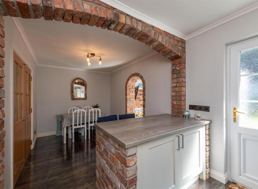 25 Lynn Avenue, Dromore, BT25 1PZ