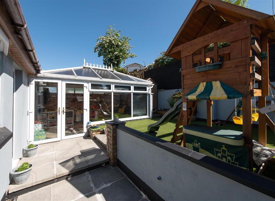 25 Lynn Avenue, Dromore, BT25 1PZ